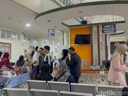 Video Ratusan Santri Sidoarjo Diduga Keracunan MBG, Emil: Tak Ada yang Meninggal