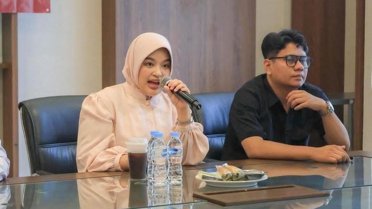 Bantu Warga Serang, Kader Gerindra Annisa Mahesa Kirim Motor Sampah