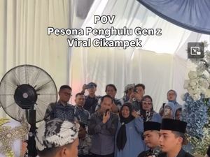 Pernikahan Viral, Sosok Penghulu Gen Z Cikampek Ini Bikin Salfok
