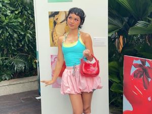 Potret Andien Tampil dengan Tren Fashion Whimsy, Usia 41 Bak Gen Z