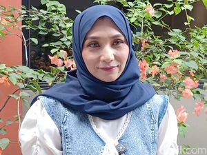 Baby Margaretha Bicara Nasib Baju Terbuka Usai Berhijab