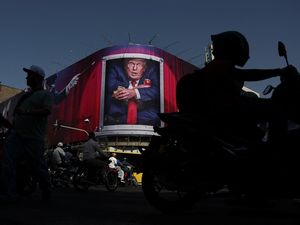 Di Bawah Bayang-Bayang Trump, Ketegangan Iran-AS Kembali Memanas
