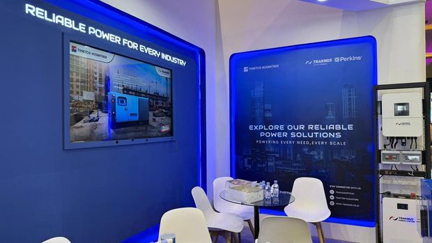 Booth Traktor Nusantara pada pameran Electric & Power Indonesia 2026. (Foto dok PT Traktor Nusantara)