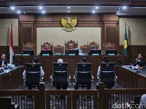 Saksi Ungkap Pegawai Bea Cukai Telepon Minta Bantu Kawan-kawan Rp 30 Juta