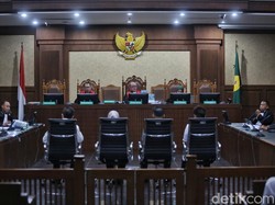 Saksi Ungkap Pegawai Bea Cukai Telepon Minta Bantu Kawan-kawan Rp 30 Juta