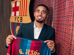 Gaji Gabriel Jesus Turun Drastis di Barcelona