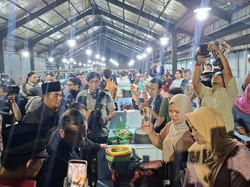 Pramono Pilih Cara Humanis Tata Pedagang Kramat Jati, Ajak Dialog Langsung