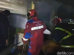 Kebakaran di Pasar Pabaeng-baeng Makassar Hanguskan 22 Los-Kios
