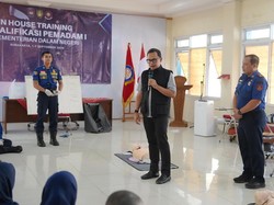 Tinjau Damkar Surakarta, Wamendagri Bima Arya Soroti Risiko Penyelamatan