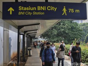Naik Turun KRL di BNI City, Penataan Stasiun Karet Makan Waktu 7 Bulan
