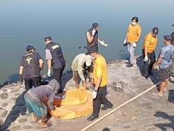Mayat Pria Diduga Korban Tenggelam Ditemukan di Waduk Tunggu Pampang Makassar