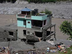 Konon Ini Rahasia Rumah Hijau di Nepal Kebal Diterjang Banjir Bandang