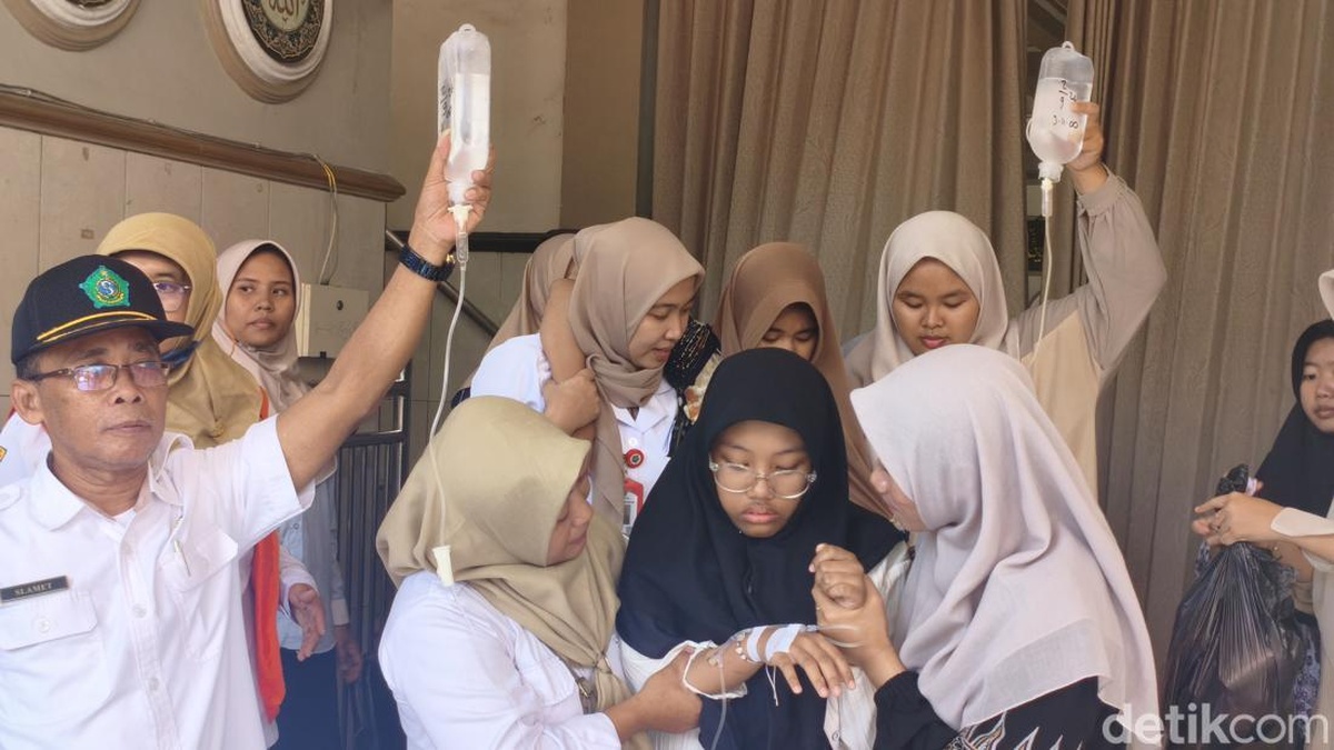 556 Santri Sidoarjo Keracunan, Sampel Makanan Menu MBG Diuji Lab