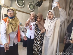 Pengasuh Ponpes Manbaul Hikam Buka Suara Usai 566 Santri Keracunan MBG