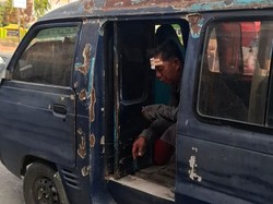 Pria Diduga Mabuk Hajar Sopir Pete-pete di Polman Pakai Kunci Roda