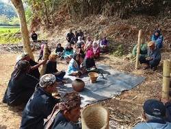 Cara Warga Sukamulya Ciamis Jaga Sumber Air Lewat Ngarumat Hulu Cai