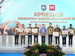 Kemendagri Beri Apresiasi Pemda di Regional Kalimantan dalam 4 Kategori