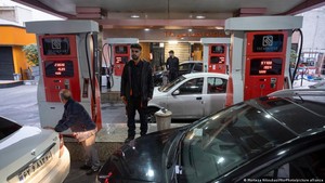 Krisis BBM Makin Parah, PNS Iran Cuma Ngantor Sampai Jam 1 Siang