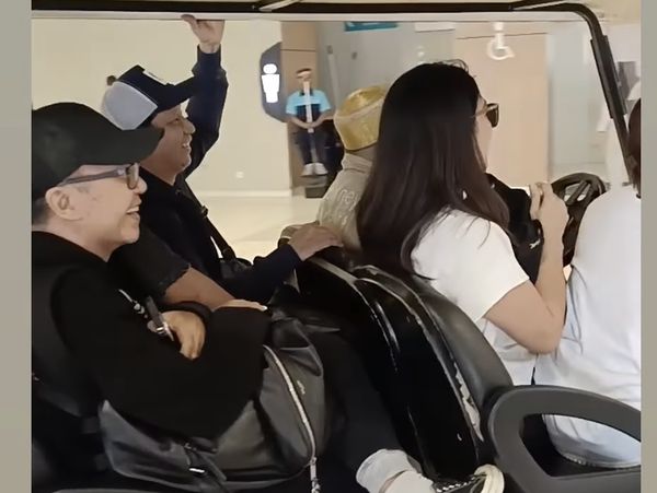 Ari Lasso Cerita Kondisi di Pesawat Garuda Pecah Ban Saat Take Off dari Jakarta
