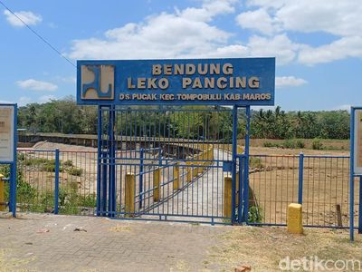 Potret Bendungan Lekopancing Maros Dilanda Kekeringan Parah