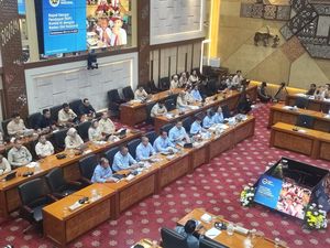 Rapat di DPR, BGN Usul Anggaran MBG Tahun 2027 Sebesar Rp 232,5 T