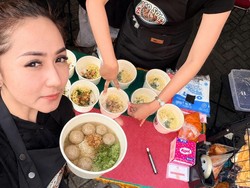 Bhella Cristy Jajal Bisnis Kuliner, Buka Usaha Bakso Olahan Sendiri
