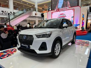 Di Kota Ini Harga Daihatsu Rocky Hybrid Lebih Murah Rp 10 Juta dari OTR Jakarta