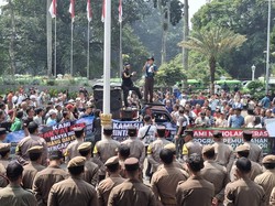 Sopir Demo Walkot Bogor Tolak Larangan Angkot Tua Beroperasi