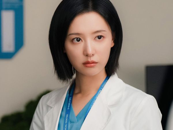 Potret Kim Ji Won Jadi Dokter Lawan Korupsi di Doctor X
