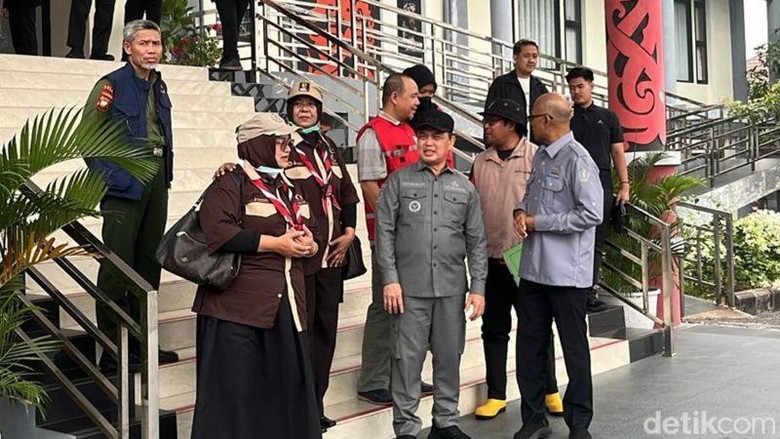 Menhut Batal Datang ke Kalbar, Pesawatnya Gagal Mendarat karena Kabut Asap