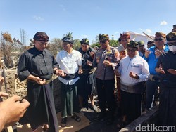 Warga Desa Sade Gelar Nyemulak, Tanda Pembangunan Ulang Dimulai