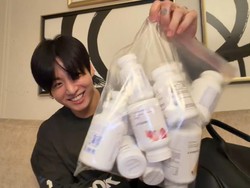 Jungkook BTS Pamer Minum Banyak Obat, Kondisi Kesehatan Jadi Perhatian ARMY