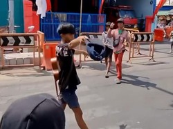 Walkot Eri Minta Pengawasan Anjal Ganggu Peziarah di Ampel Diperketat