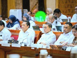Rapat Bareng DPR, Menbud Paparkan Alokasi Anggaran 2027