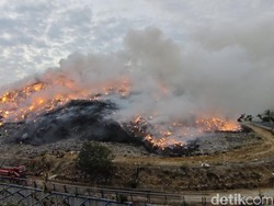 Kementerian LH Pantau Langsung Kebakaran TPA Putri Cempo Solo