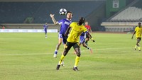 Marc Klok dan Tantangan Musim Panjang Persib