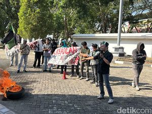 BK Didemo gegara Lambat Usut Kasus Ketua DPRD Bone Diduga Aniaya Staf