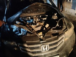 Sedan City Terbakar di Pedurungan Semarang Malam Ini