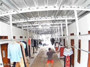Aksi Penjual Siomai Curi Pakaian Dalam Wanita di Majalengka Terekam CCTV