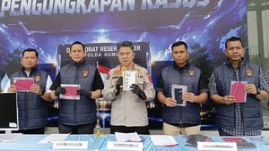Ibu 3 Anak di Medan Ditangkap karena Live Streaming Pornografi di TikTok