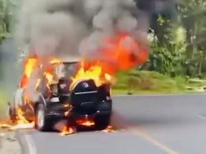 Diduga Korsleting, Terios Terbakar di Liku Sembilan Bengkulu Tengah