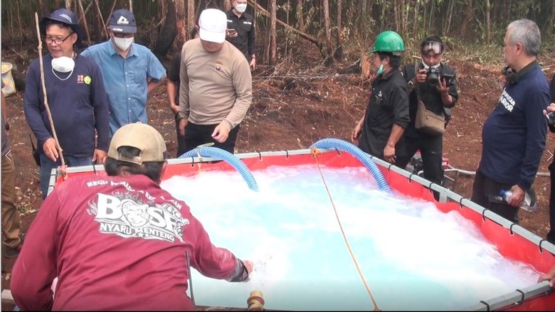 Busa Sabun Bisa Jadi Senjata Lawan Karhutla, Gubernur Kalteng Siap Uji Coba