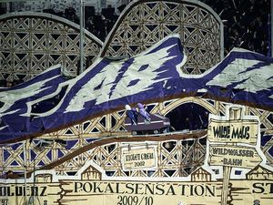 Unik! Ada Roller Coaster Buatan Fans di Laga Osnabruck Vs Bayern Munich