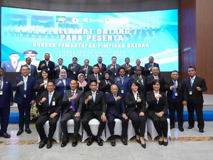 Wamendagri Wiyagus Tekankan Kepemimpinan Holistik bagi Kepala Daerah