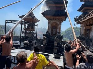Pura Puseh Batumadeg Nusa Penida Terbakar, Diduga dari Bakar Sampah