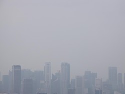Kabut Asap Karhutla Selimuti Singapura, Kualitas Udara Masuk Tidak Sehat