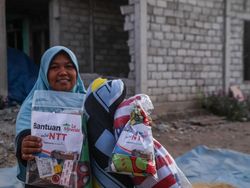 Le Minerale Gandeng Benih Baik Salurkan Bantuan untuk Korban Gempa NTT
