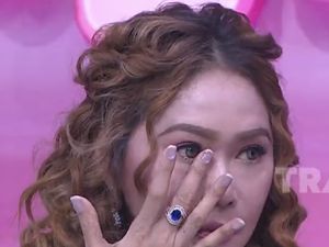 Inul Daratista Nangis Bicara soal Bisnis
