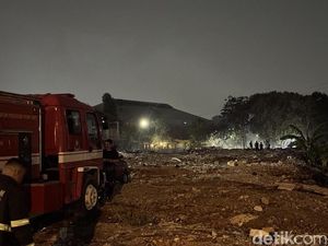 Kebakaran Sampah di Pisangan Tangsel Akhirnya Padam Setelah 32 Jam