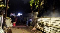 Tumpukan Sampah di Pisangan Tangsel Kebakaran, Asap Masih Mengepul